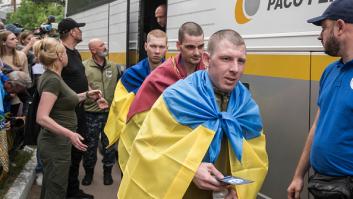 Zelenski anuncia el intercambio del tercer grupo de prisioneros de guerra de esta semana: "Nuestra gente regresa a casa"