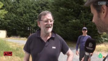 Preguntan a Rajoy, en medio del Camino de Santiago, por todo lo del PSOE y da la respuesta más Rajoy posible