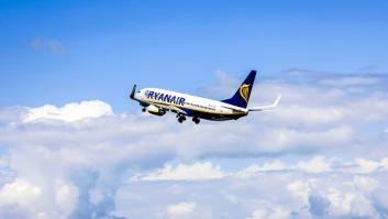 Una pasajera se niega a pagar la tasa de extra de 70 euros que le pide Ryanair y logra "escapar" tirando de mucho ingenio