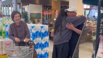 Sube un vídeo dándole una sorpresa a sus abuelos japoneses y la reacción de la gente le obliga a dar más de una explicación