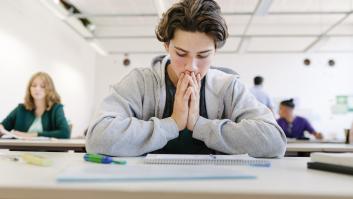 Un estudiante comete un error garrafal en el examen de mates y le mete mucha literatura: "Escribí 10 páginas"