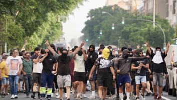 Barricadas en llamas, cortes de tráfico y de trenes en la jornada de huelga del metal en Cádiz