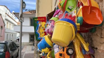 Trabaja en una tienda e impacta al contar qué le han hecho unos clientes: "¿Nos estamos convirtiendo en zombis?"