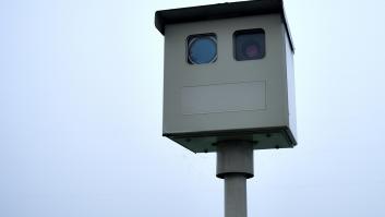 Un hombre quiere evitar una multaza por exceso de velocidad y se le ocurre cargarle el muerto al hijo de 5 años