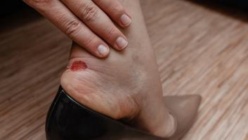 Un agente de emergencias señala que la 'bacteria come carne' está detrás de un simple corte muy común en verano