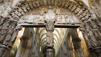 El Supremo condena a la familia Franco a devolver las estatuas del Pórtico de la Gloria