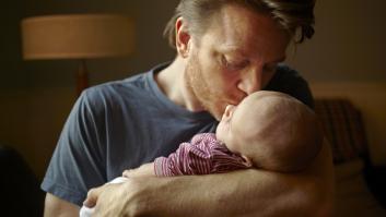 Un psicólogo cree saber por qué hay cada vez menos niños y se aleja del tema económico: "Ya no los soportamos"