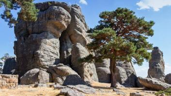 El pueblito de Soria con un paisaje geológico de escándalo que parece pintado por Dalí