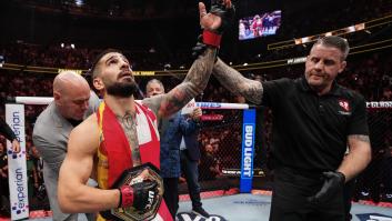 Ilia Topuria noquea a Oliveira en el primer asalto y amplía su leyenda como campeón ligero de la UFC