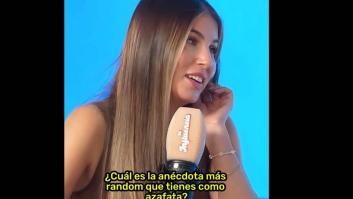 Preguntan a una azafata qué es lo más raro que le ha pasado en un avión: una clienta se dejó lo inolvidable