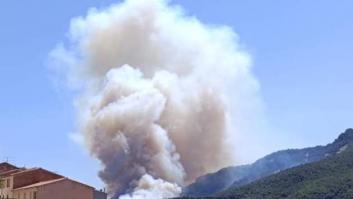 Confinan 4 poblaciones de Tarragona por un incendio que afecta a 40 hectáreas