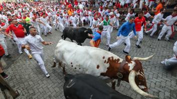 Así ha sido el segundo encierro de San Fermín 2025: un Cebada Gago rezagado y un corredor herido por asta