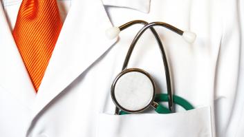 Va al médico porque está engordando mucho sin razón y la respuesta que le da es casi de cárcel