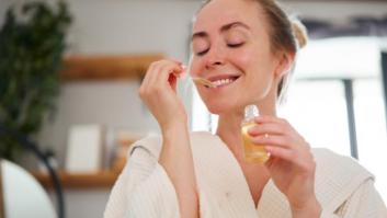 El sérum antimanchas que arrasa en verano tiene vitamina C y cuesta menos de siete euros