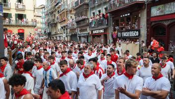 Una experta en ciberseguridad alerta de las estafas más comunes durante San Fermín: "Desconfiad"