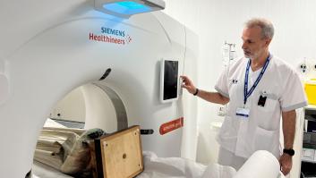 Hacen un TAC a la virgen de Fátima de Málaga y encuentran un misterio en su interior