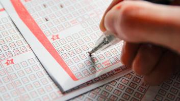 Un hombre gana 8 millones de euros y lo pierde todo gracias a una elaborada estafa de 2 años y 25 acusados