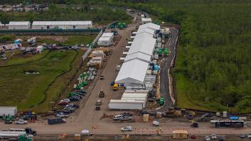 Una tribu de Florida presenta una demanda contra la megaprisión de Trump, Alligator Alcatraz, por usurpar sus tierras