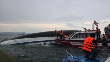 Al menos 34 muertos tras volcar una embarcación con turistas en Vietnam