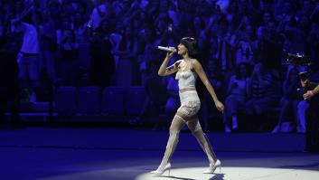 Plex "bailando" sobre el escenario y otros cinco momentazos del concierto de Aitana en Barcelona