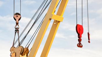 En Ámsterdam se puede encontrar un hotel de lujo donde duermes literalmente en una grúa