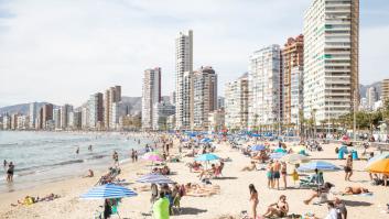 Una mujer británica huye del Reino Unido a Benidorm por una queja cargada de ironía