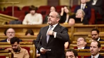 Monumental repaso de Alejandro Fernández (PP) a Vox tras el espectáculo vivido en el Parlament de Cataluña