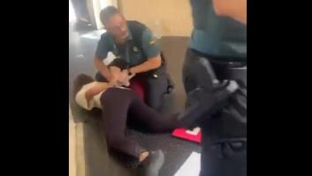 Desalojan de un avión en Valencia a 50 jóvenes judíos e Israel acusa a Vueling de "antisemitismo"