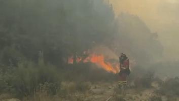 El incendio del sur de Ávila aún "no está estabilizado" pero tiene "pocas zonas de frente de llama activas"
