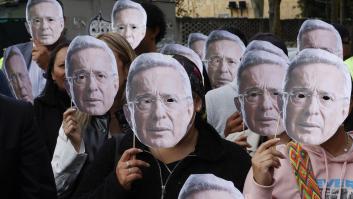 El expresidente de Colombia, Álvaro Uribe, condenado por sobornar a testigos y fraude procesal