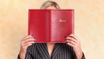 Descubren un menú antiguo en el desván de una posada y los precios provocan que muchos saquen las calculadoras