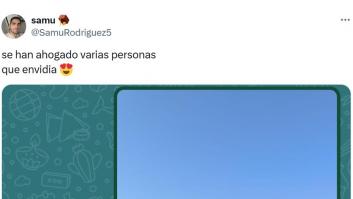 Manda esta foto al grupo de WhatsApp de su familia, su madre responde primero, pero es su tía la que se pasa el juego