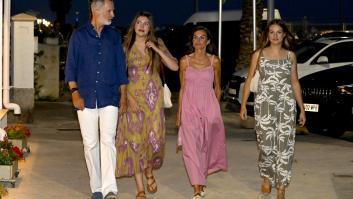 La doble preocupación de los reyes Felipe y Letizia y sus hijas en sus vacaciones privadas