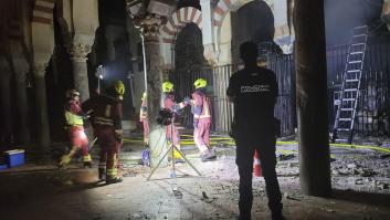 La Mezquita-Catedral de Córdoba reabre y recibe turistas tras el incendio de ayer