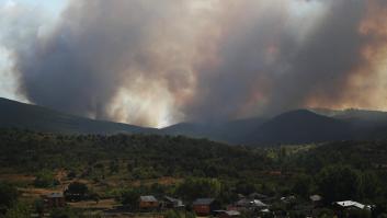 El fuego en León alcanza Las Médulas, Patrimonio de la Humanidad, y obliga a desalojar a unos 800 vecinos