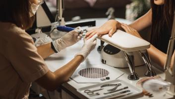 Una bióloga experta en cosmética explica qué está pasando con los esmaltes semipermanentes