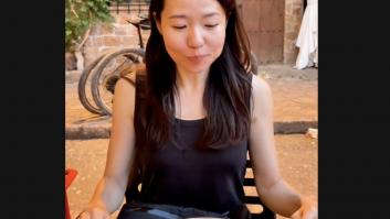 Unos japoneses prueban por primera vez el jamón con melón y el veredicto es unánime