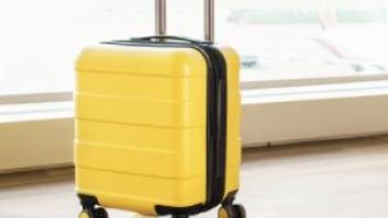 Ryanair cambia su política de equipaje: fichamos la maleta con ruedas top ventas en Amazon que nunca tendrás que facturar