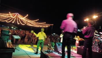 El ritual de volver a las fiestas de pueblo: "Representa una ruptura temporal y simbólica del orden social establecido"