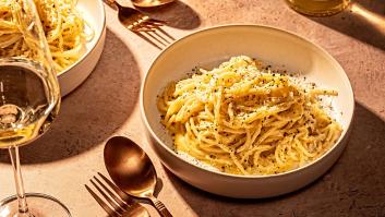 Una receta de pasta incorrecta desata un señor escándalo en Italia con la participación de una embajada