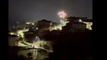 Un bombero ve esta escena junto a un incendio forestal en Cáceres y deja una réplica para enmarcar