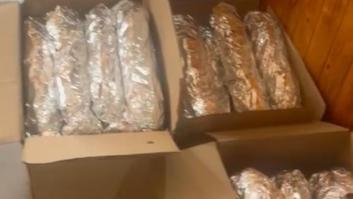 José Manuel Arias, el dueño del bar de un pueblo de León que lleva hechos más de 1.000 bocadillos para los bomberos