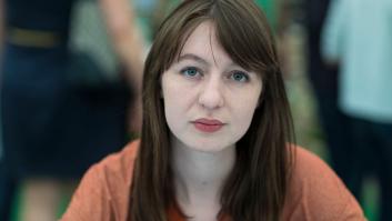 Sally Rooney se planta ante el gobierno británico con su apoyo a Palestine Action, una organización declarada terrorista en Reino Unido