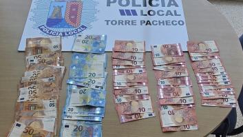 Un cajero escupe sin control 2.000 euros en Torre Pacheco y se recupera hasta el último euro