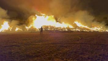 Nuevos incendios y reactivaciones obligan a desalojar a más de 300 vecinos de 10 poblaciones en León