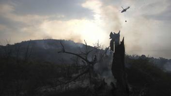 La lucha contra los grandes incendios mejora mientras surgen nuevos fuegos en Ourense y León