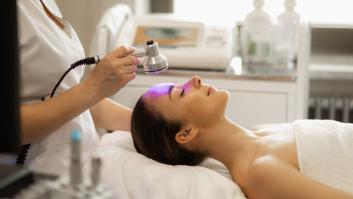 Adiós a la cirugía estética: qué son los 'tweakments', la tendencia que siguen los jóvenes gracias a TikTok