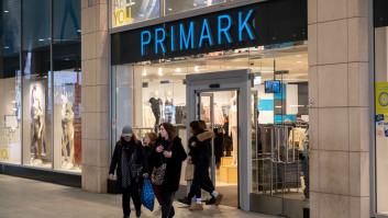 Primark se cansa de que nadie pronuncie bien su nombre y esto es lo que hace con los carteles de sus tiendas en Escocia