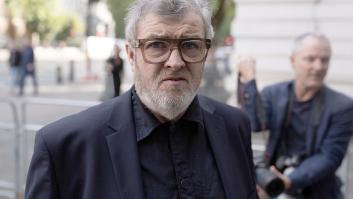 El hermano mayor de Liam y Noel Gallagher, acusado de violación, comparece ante el juez