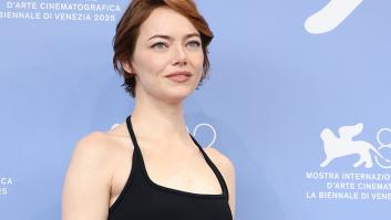 Las impactantes imágenes de Emma Stone con la cabeza rapada en su nueva película con Yorgos Lanthimos